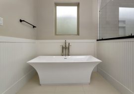 609 Primary Bath Tub
